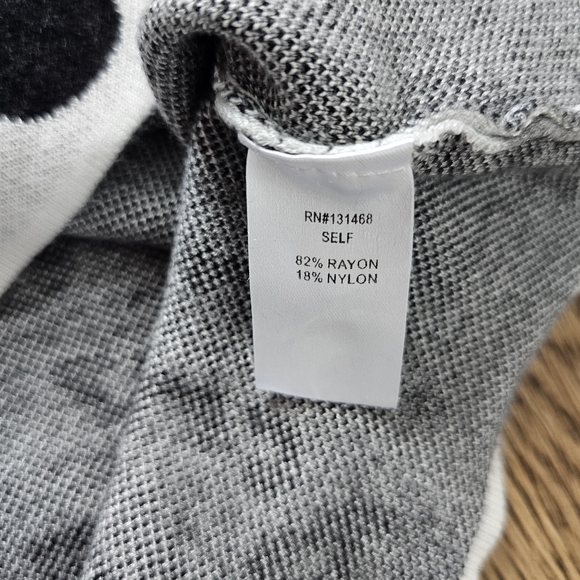 Fate mock neck sweater cheetah monstera plant print gray black white size large - Picture 3 of 7